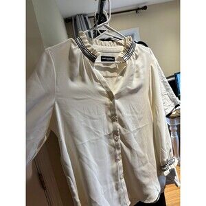 Karl Lagerfeld women top white excellence condition M sizie